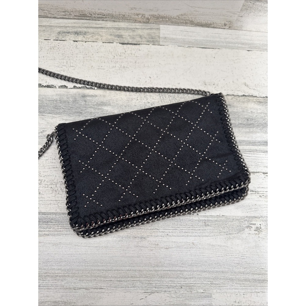 Studded Chain Flap Crossbody Bag‎